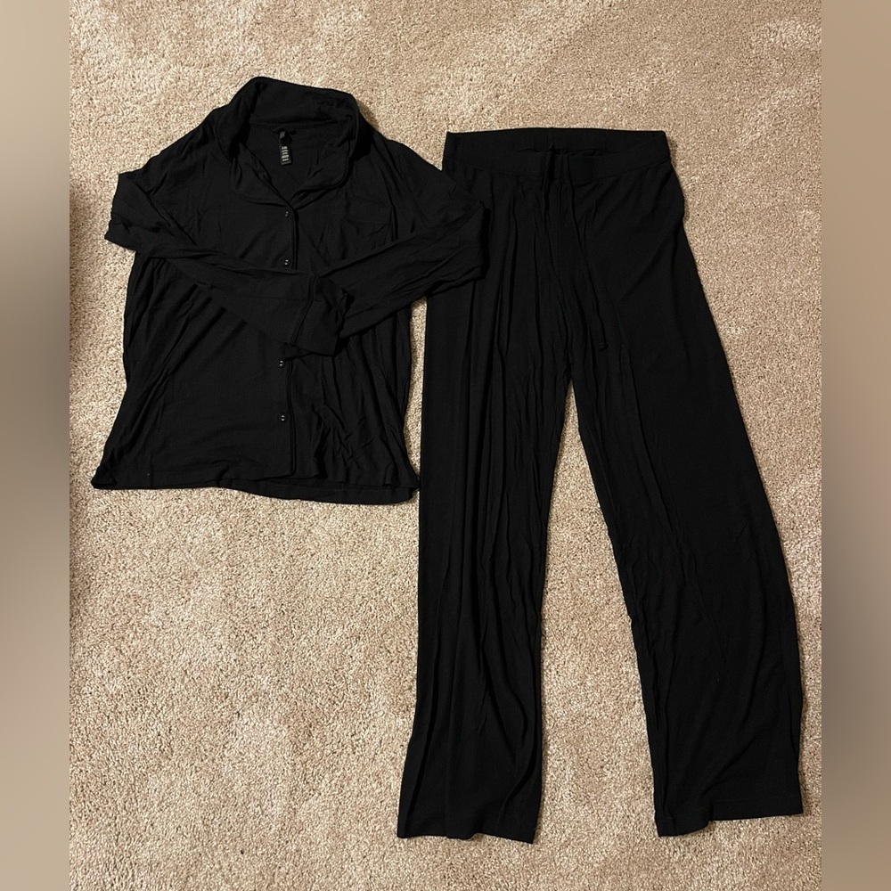 Skims Soft Lounge Rib Pajamas